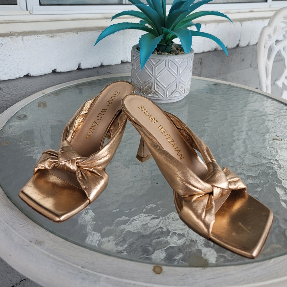 Stuart Weitzman Knot Metallic Sandals - Picture 3 of 13